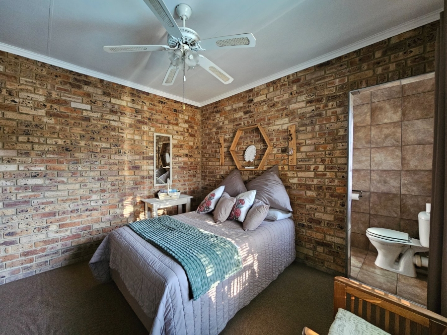 5 Bedroom Property for Sale in Vaalpark Free State